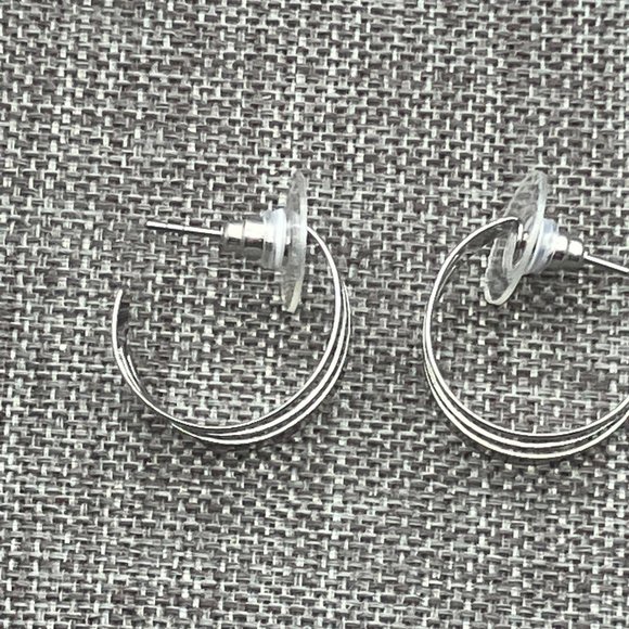 Hoop Pierced Earrings Silver Triple Shiny Simple Classic Retro Granny Soft Girl - Picture 4 of 6